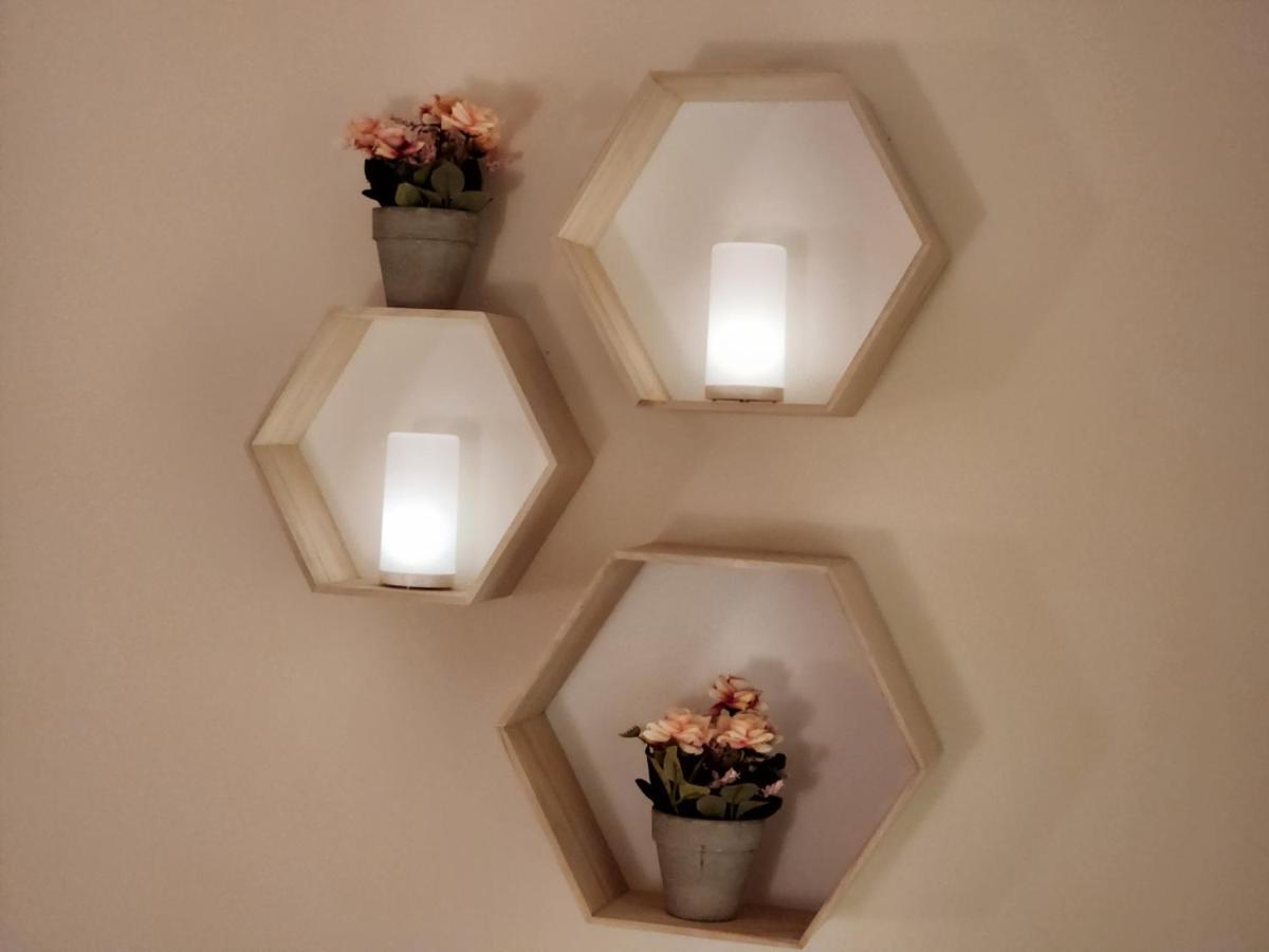 Menelaou Cozy Apartment Vipgreece เอเธนส์ ภายนอก รูปภาพ
